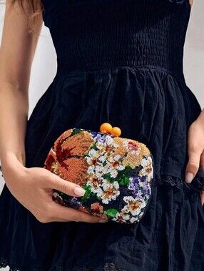 Nwt sequin floral clutch Beaded